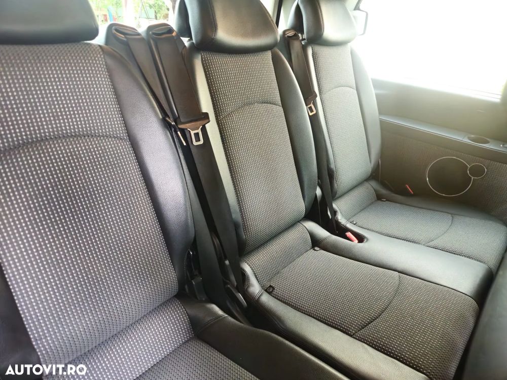 Mercedes-Benz Viano - 12