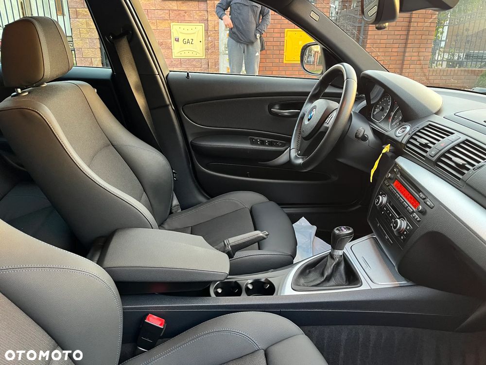 BMW Seria 1 118i - 13