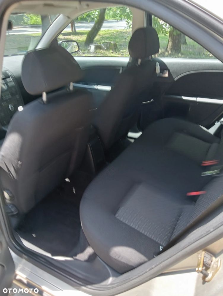 Ford Mondeo 1.8 X - 7