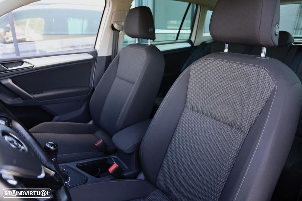 VW Tiguan 1.6 TDI Confortline - 9