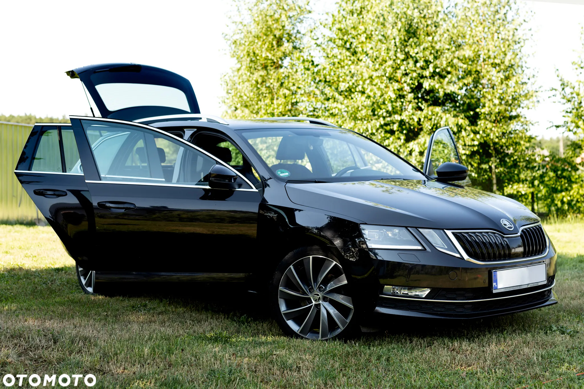 Skoda Octavia Combi 2.0 TDI L&K - 11