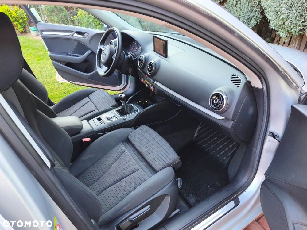 Audi A3 Sportback 2.0 TDI Attraction - 13