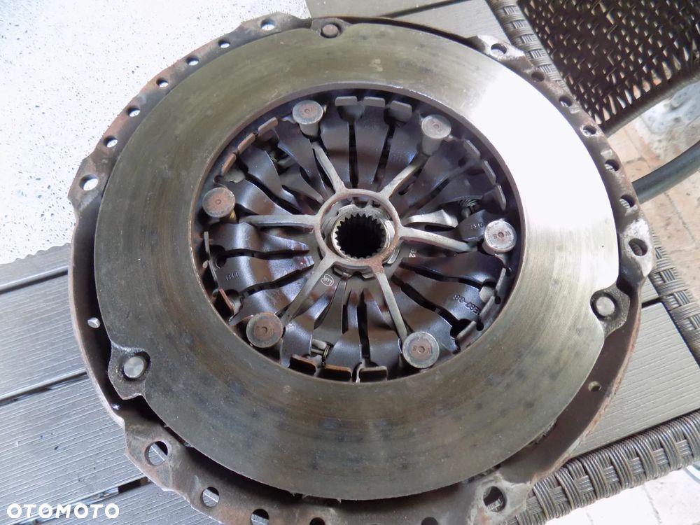 Alfa Romeo 159 2,4 JTD silnik - 8