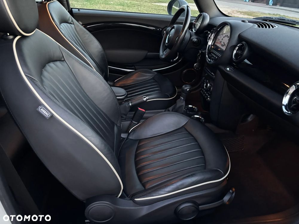 MINI Clubman Cooper - 34