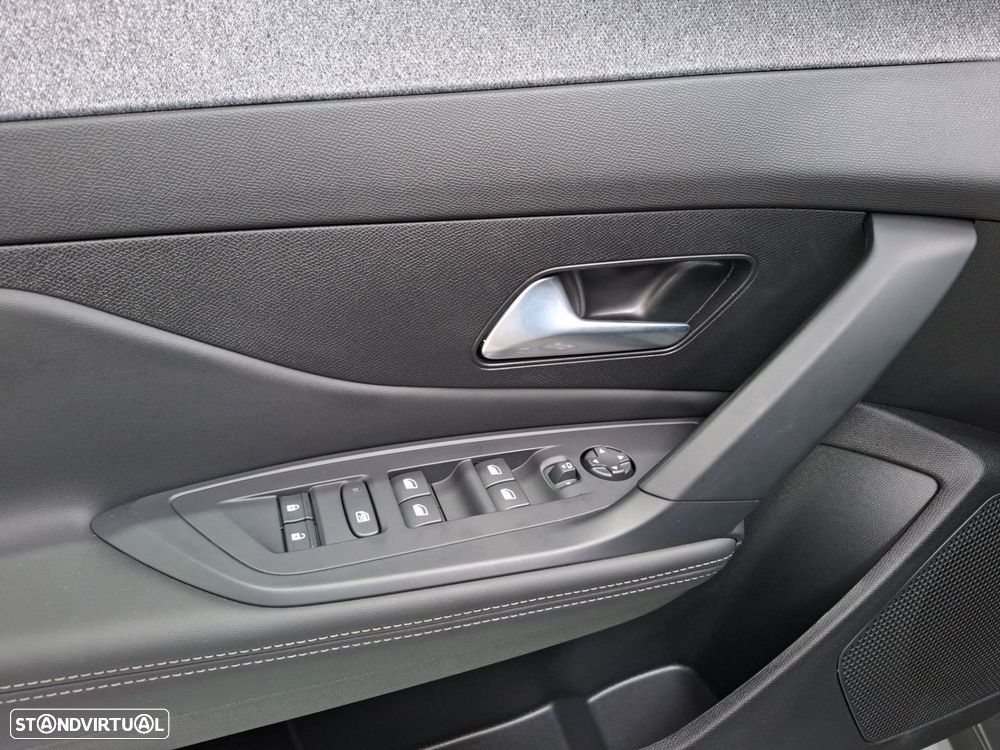 Peugeot e-308 SW 54 kWh Allure - 26