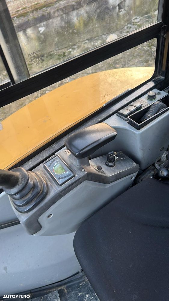 Caterpillar 302.7 - 7