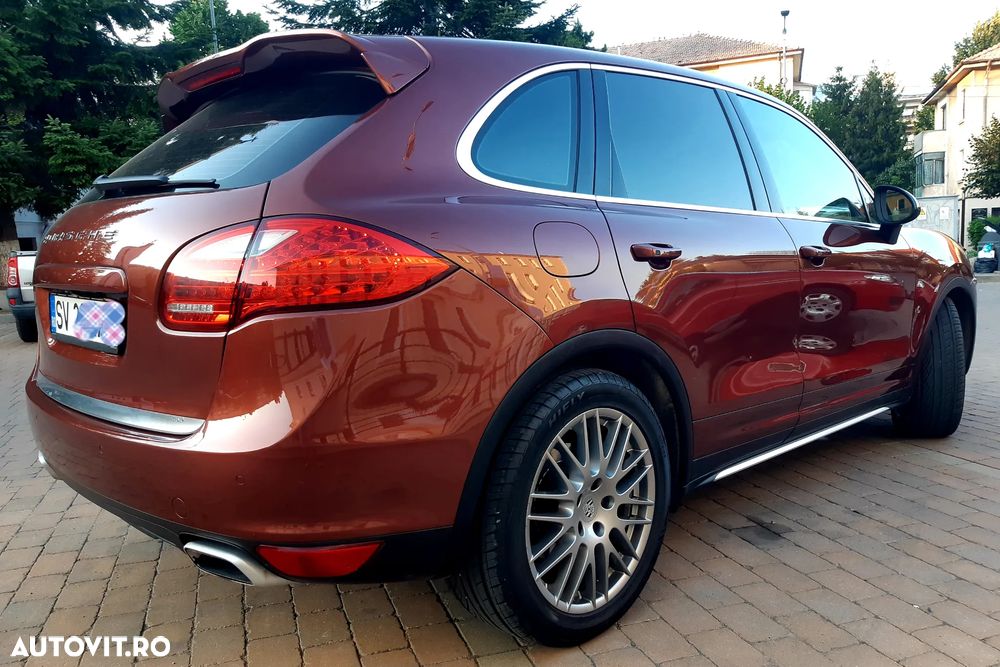 Porsche Cayenne - 6