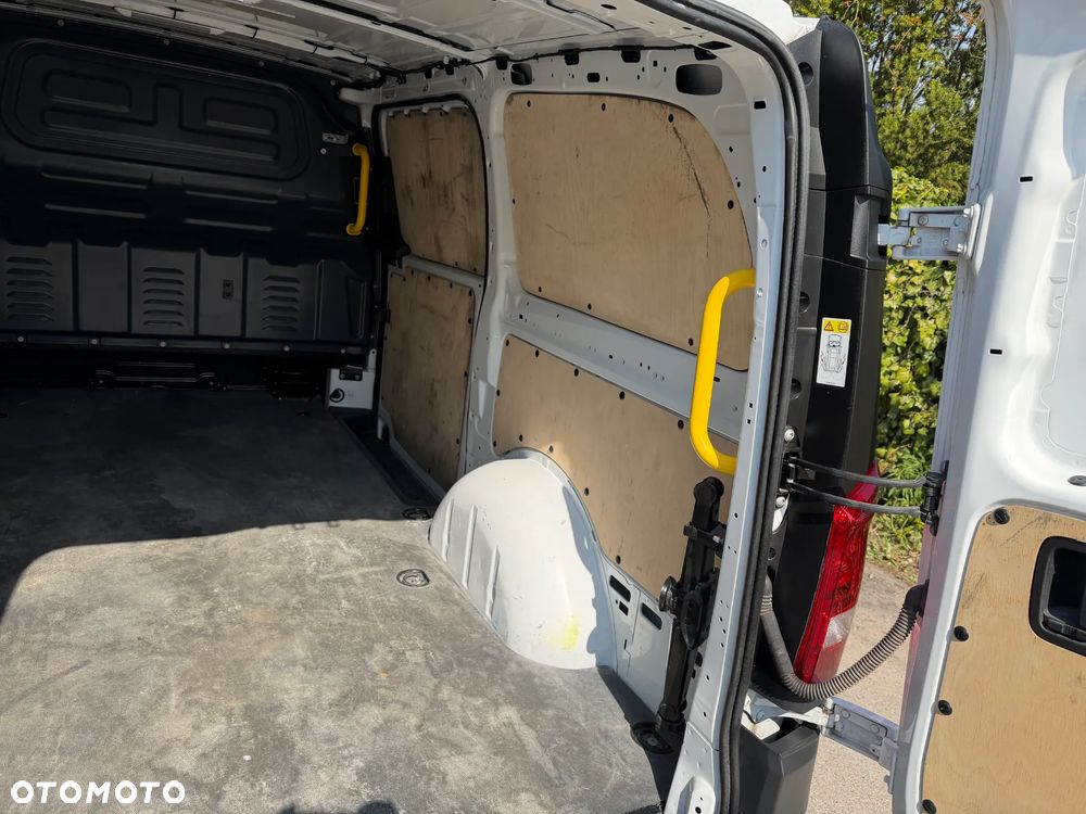 Mercedes-Benz Vito - 26
