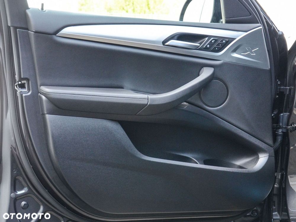 BMW X4 - 18