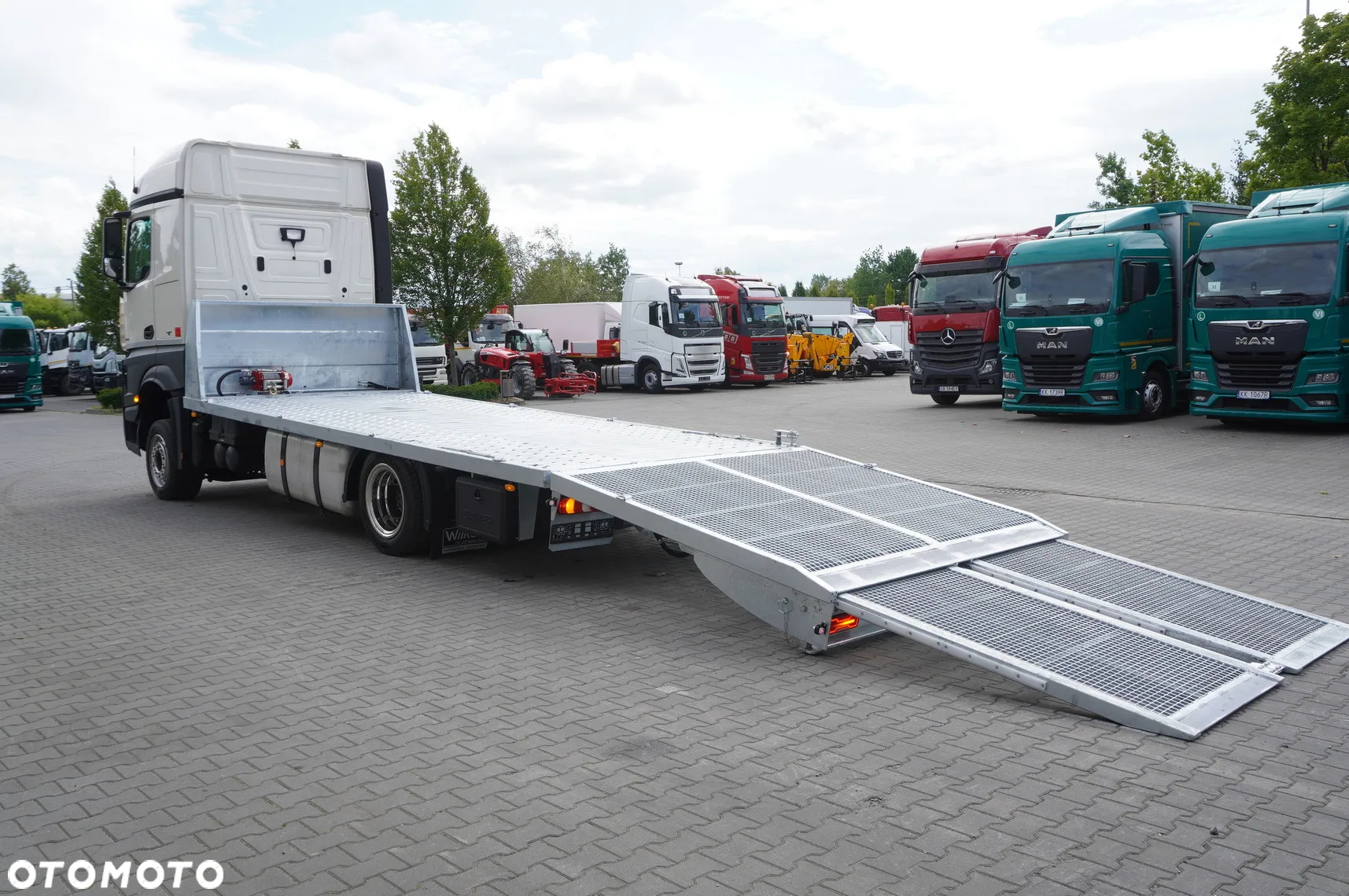 Mercedes-Benz Actros 1845 4×2 E6 / NOWA LAWETA 8,3 m / Kab. sypialna - 15