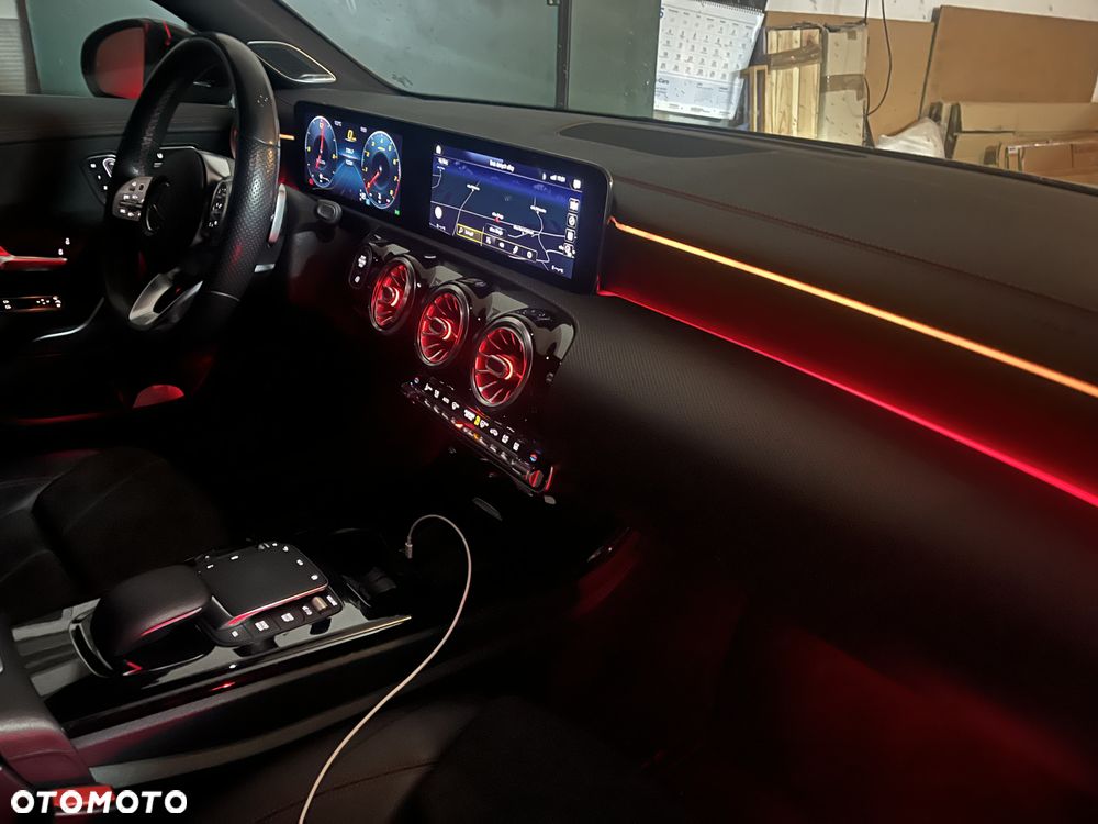 Mercedes-Benz CLA 250 4-Matic AMG Line 7G-DCT - 16