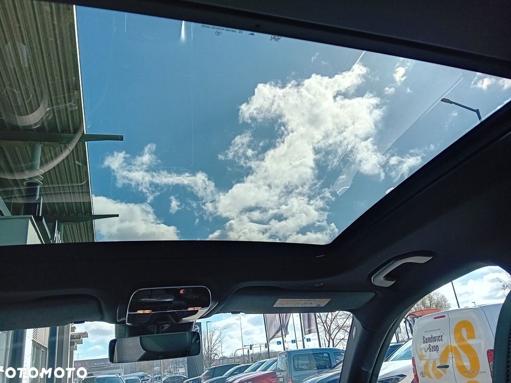 Mercedes-Benz GLC - 22