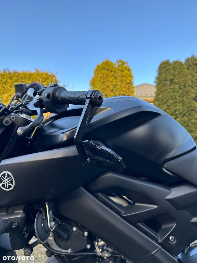 Yamaha MT - 7