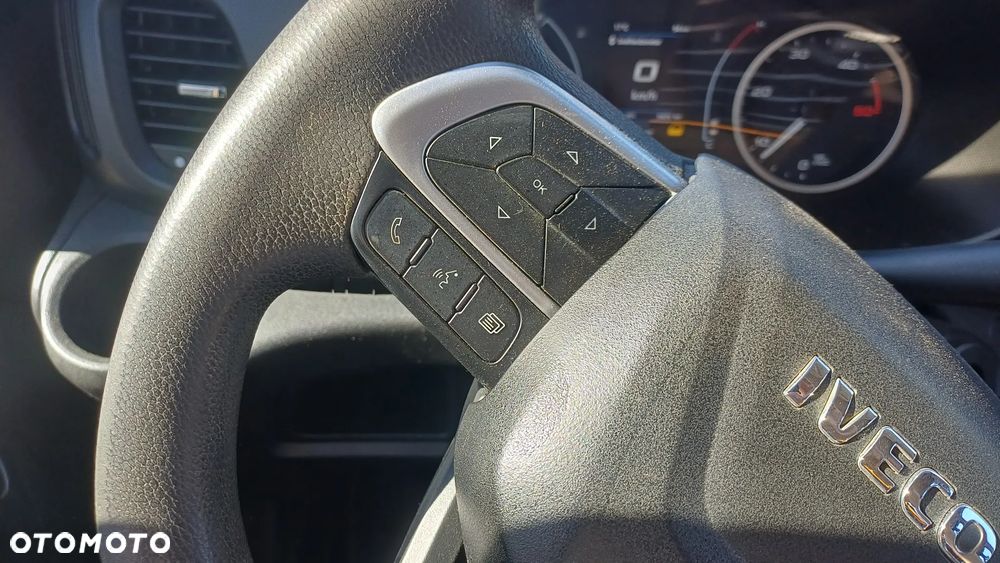 Iveco 35C14 Kiper Wywrotka 6 osobowy - 13