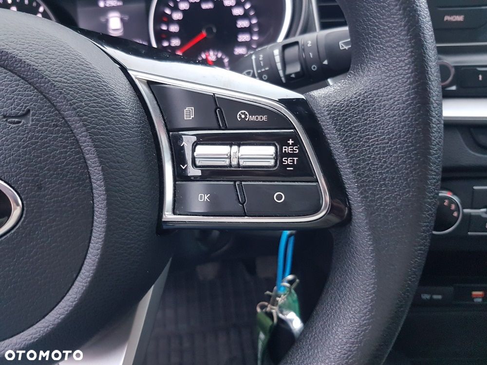 Kia Ceed 1.6 CRDi SCR M - 19