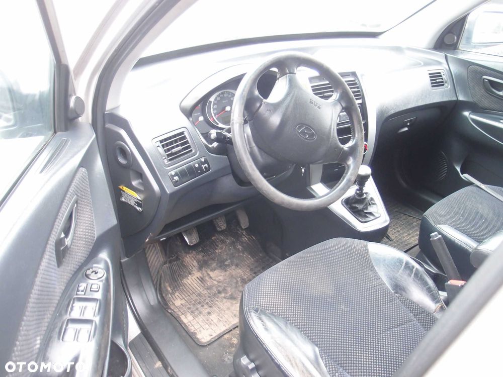 Hyundai Tucson I / 2.0 CRDI 136km / 2007r. / na części - 6