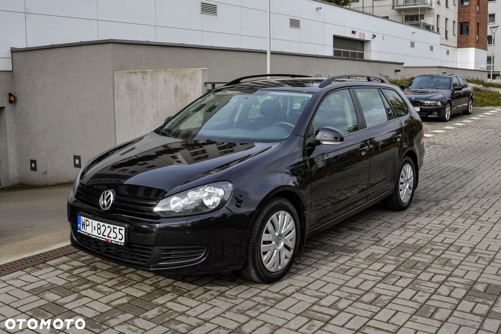 Volkswagen Golf - 1