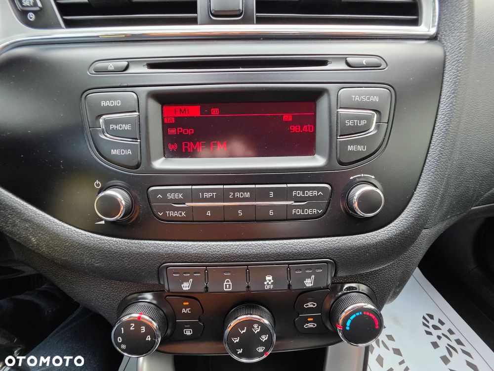 Kia Ceed 1.4 CVVT Dream Team Edition - 28