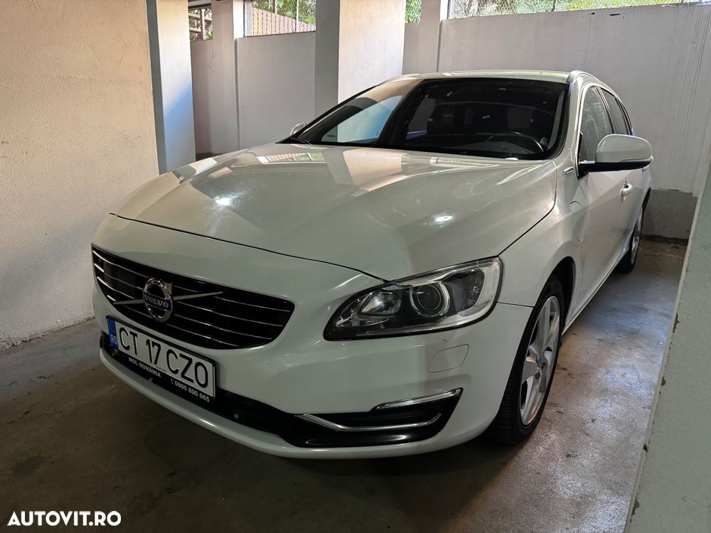 Volvo V60 D6 Plug-In-Hybrid AWD Geartronic Summum - 2