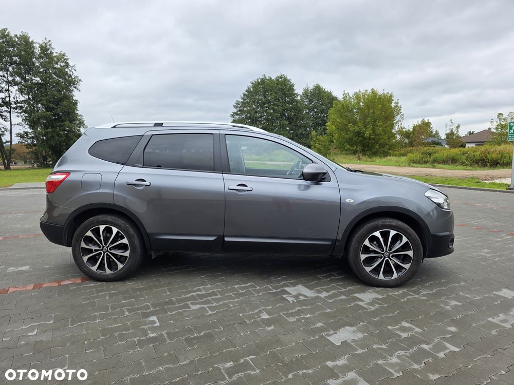 Nissan Qashqai+2 - 10
