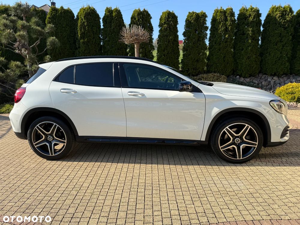 Mercedes-Benz GLA 220 4-Matic AMG Line - 4