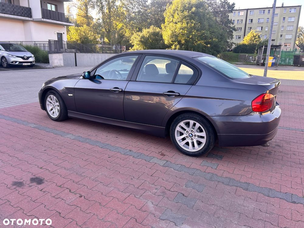 BMW Seria 3 320d - 16