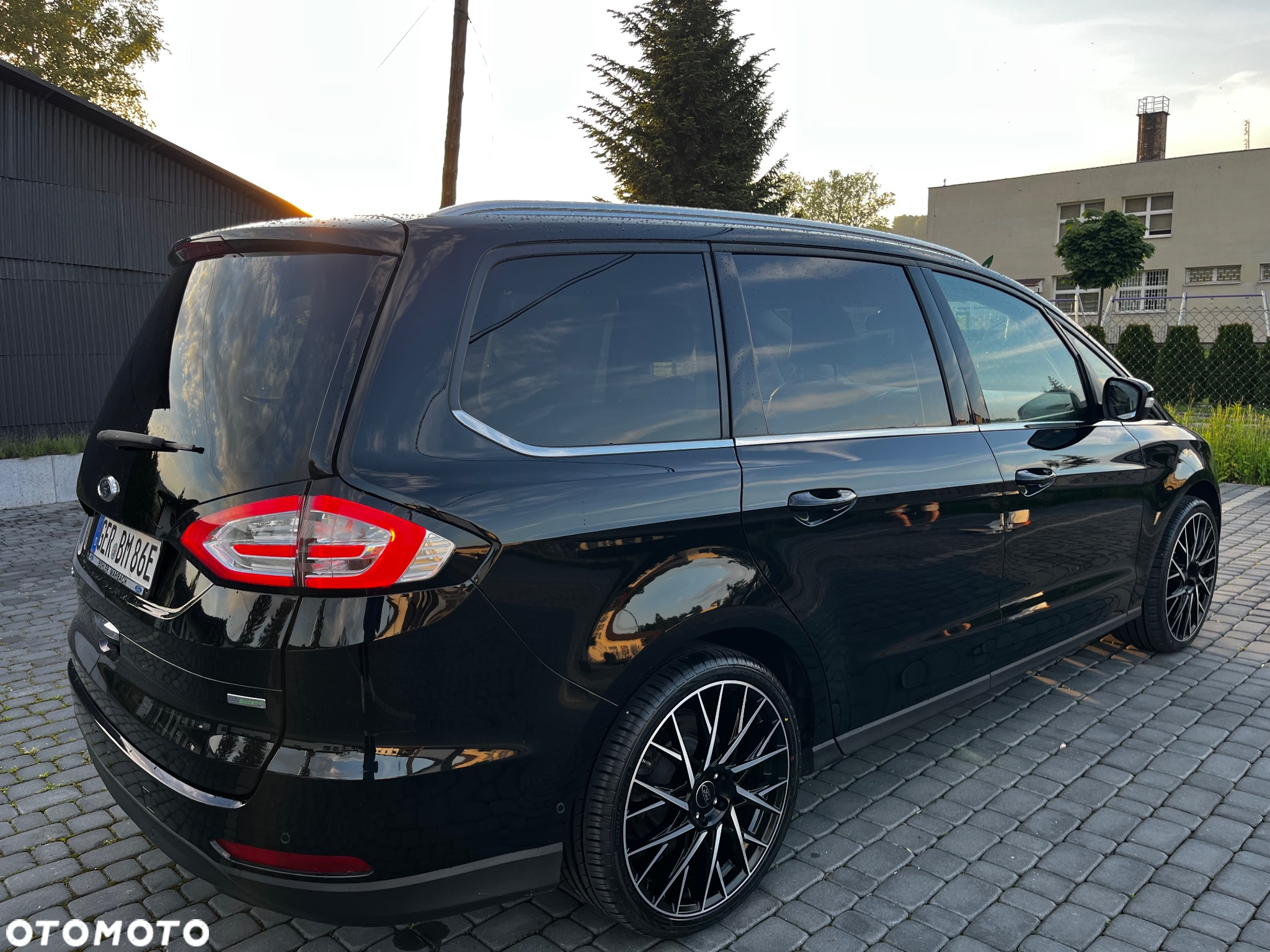 Ford Galaxy 2.0 EcoBoost Titanium - 3