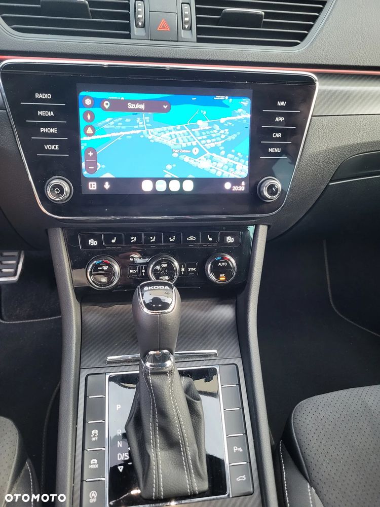 Skoda Superb 2.0 TSI Sportline DSG - 38