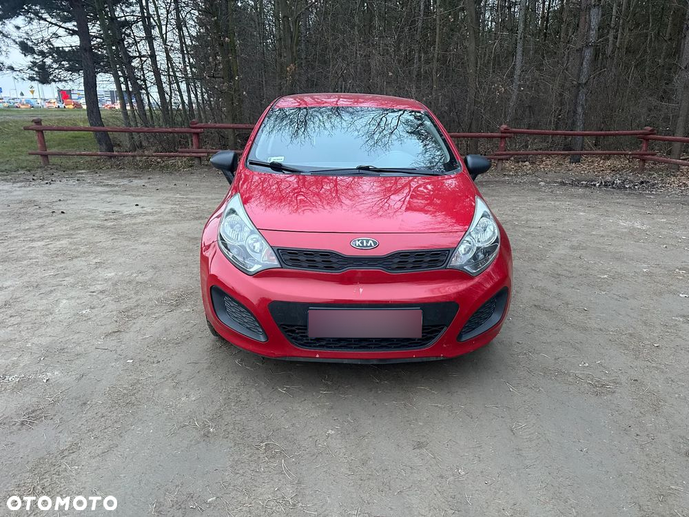 Kia Rio - 2