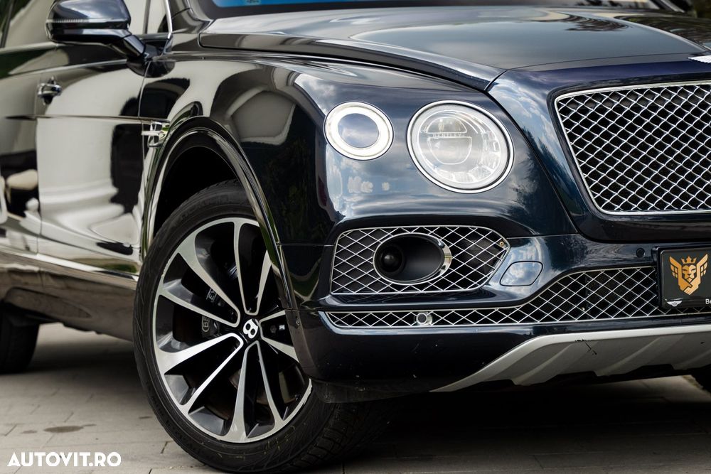 Bentley Bentayga - 12