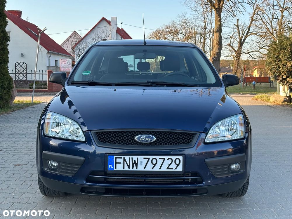 Ford Focus - 33