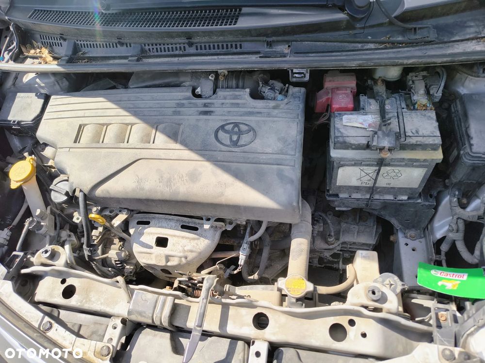Toyota Yaris - 8