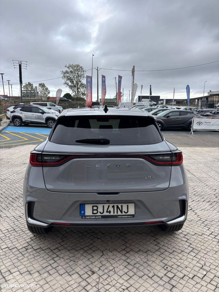 Lexus LBX Emotion - 8