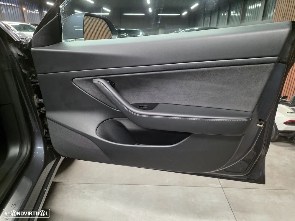 Tesla Model 3 Standard Range Plus RWD - 28