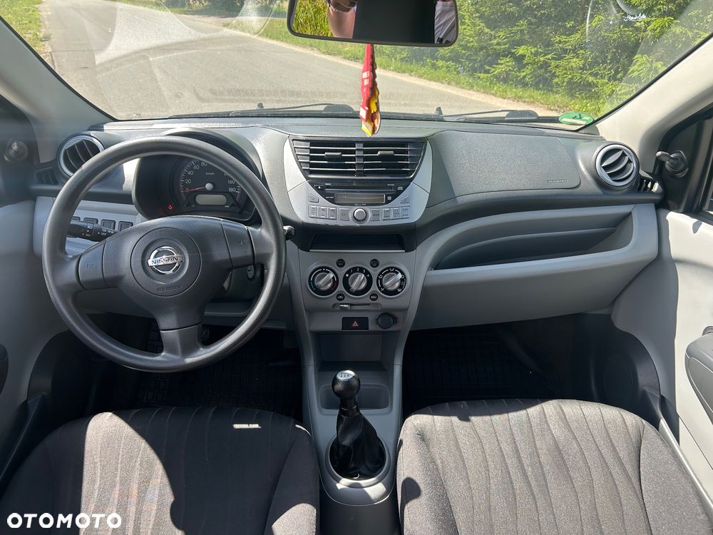 Nissan Pixo - 8
