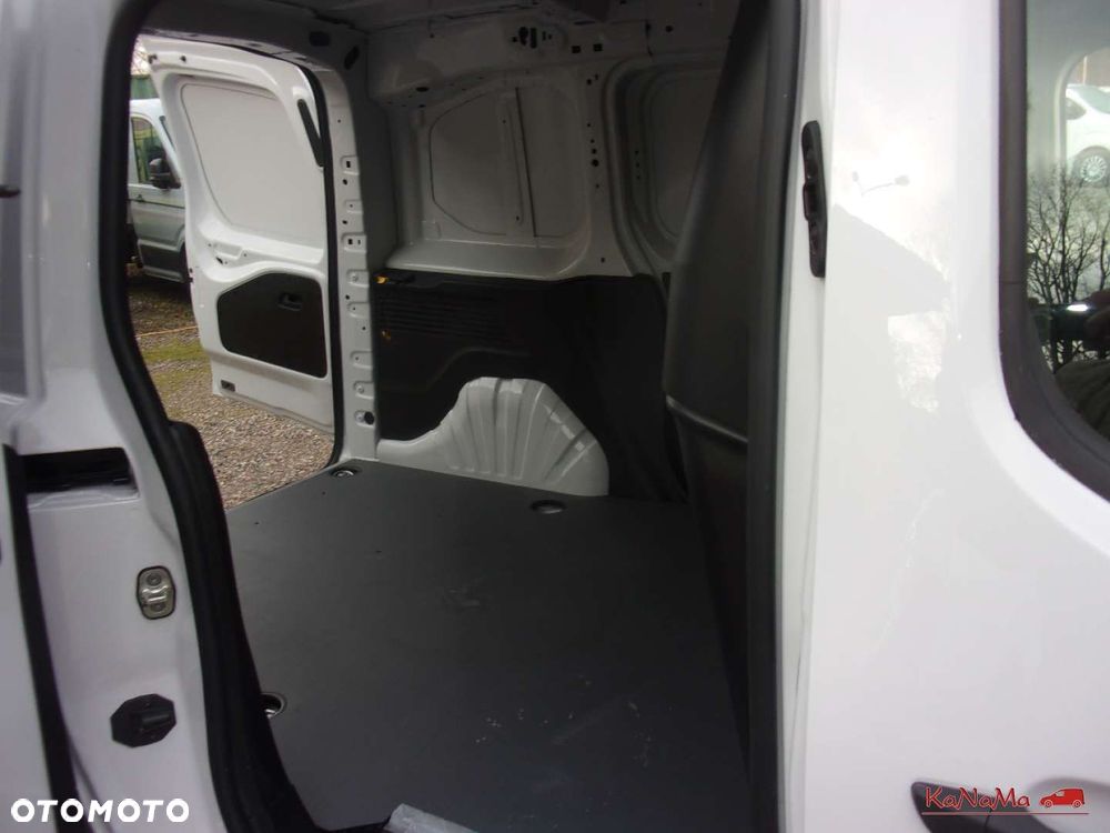 Toyota Proace City - 21