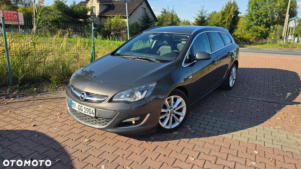 Opel Astra 2014 photo 2
