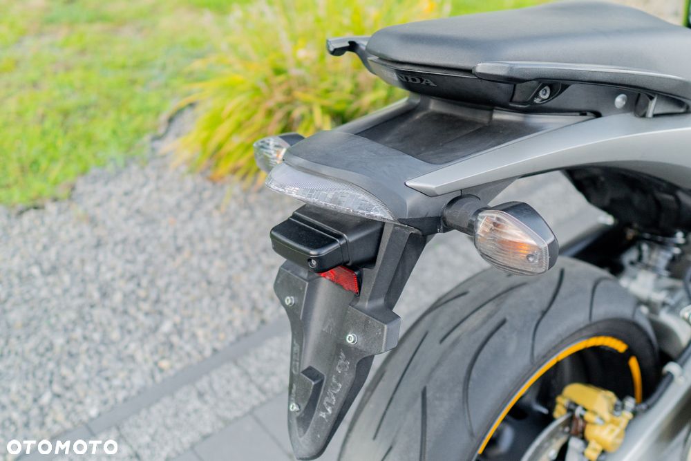 Honda CB - 25