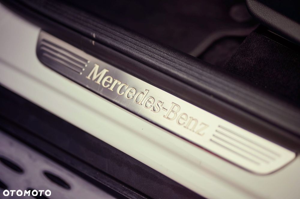 Mercedes-Benz GLC - 12