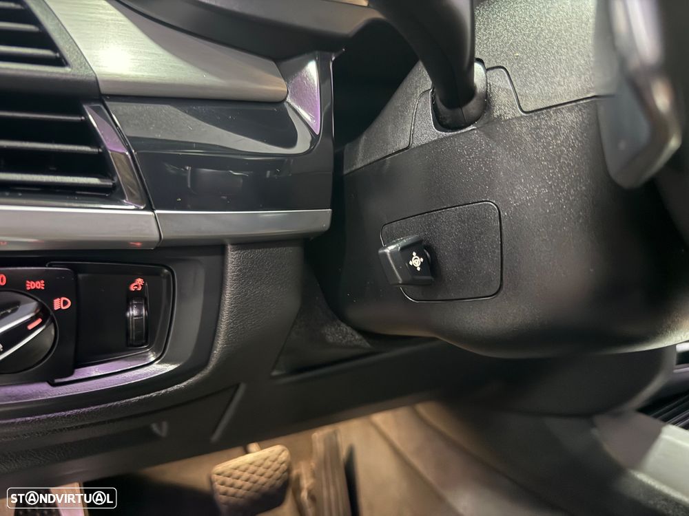 BMW X5 40e xDrive Pack M - 18
