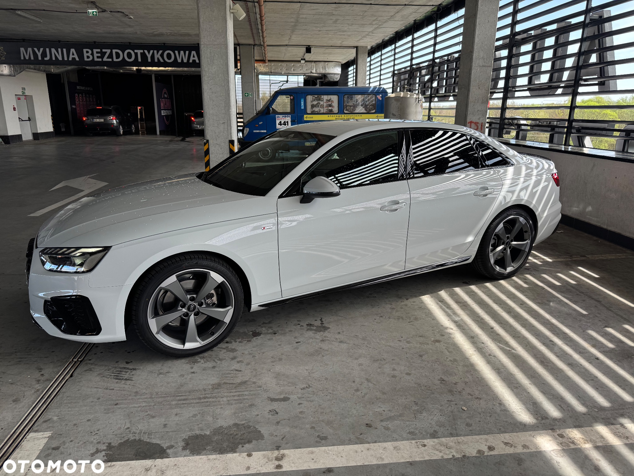 Audi A4 - 4
