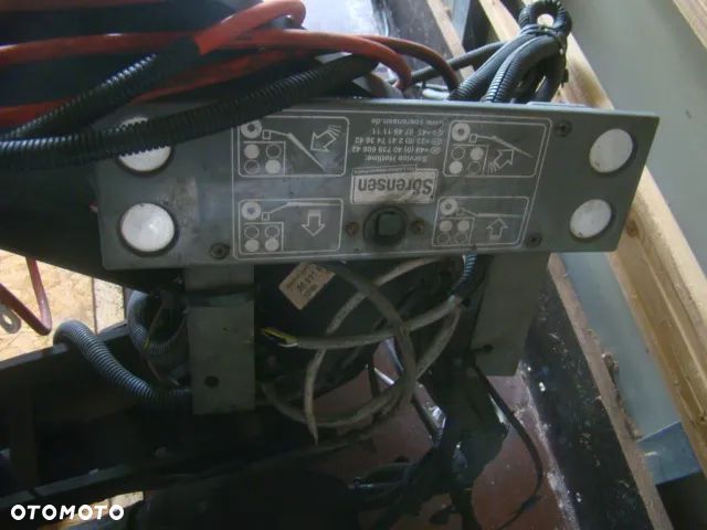 WINDA 750KG ZDIĘTA Z IVECO 2016R PASUJE NA KAŻDE AUTO - 8