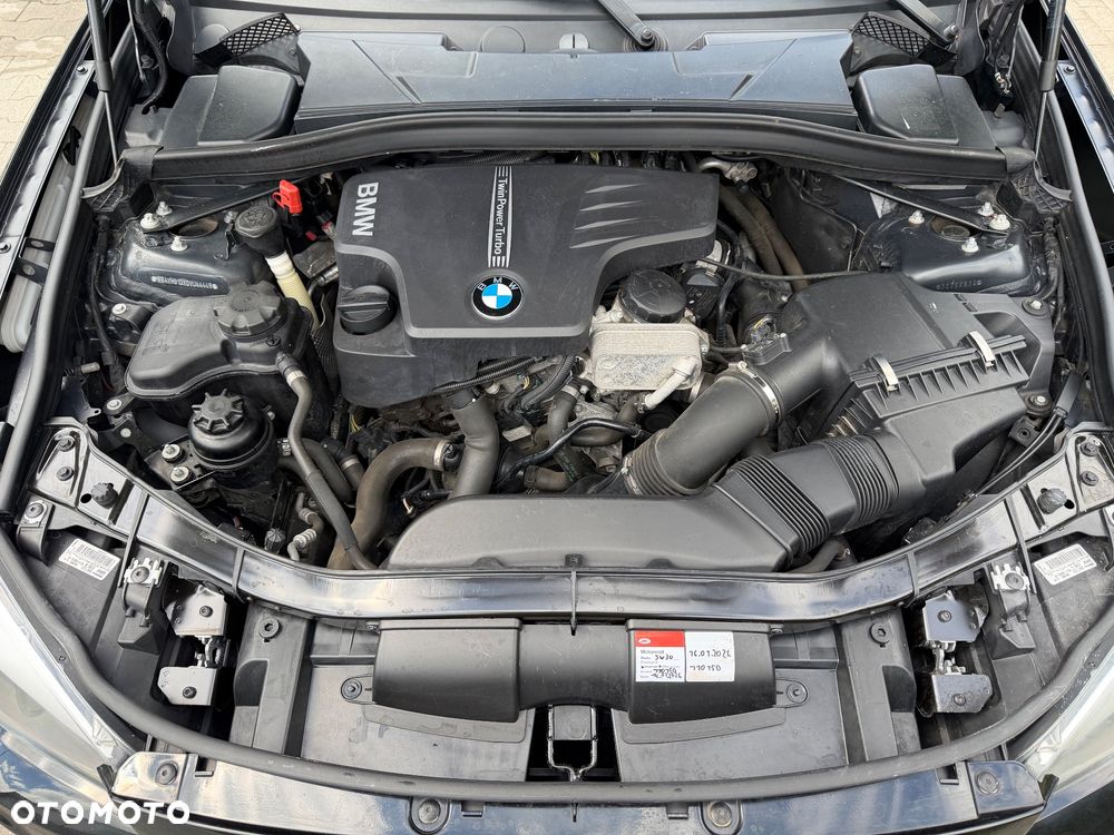 BMW X1 xDrive20i Sport Line - 34