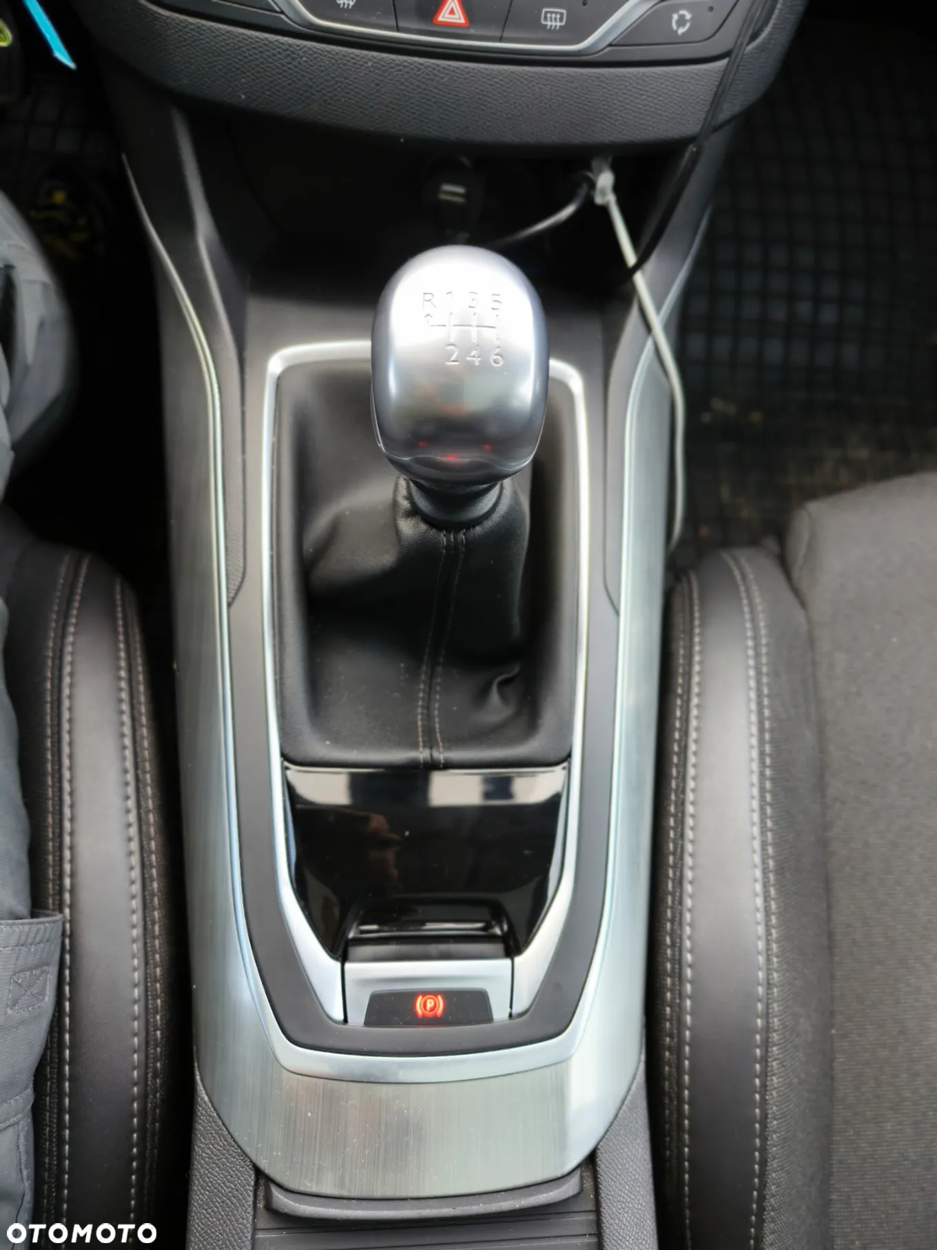 Peugeot 308 SW 1.2 PureTech GPF Allure Pack S&S - 17
