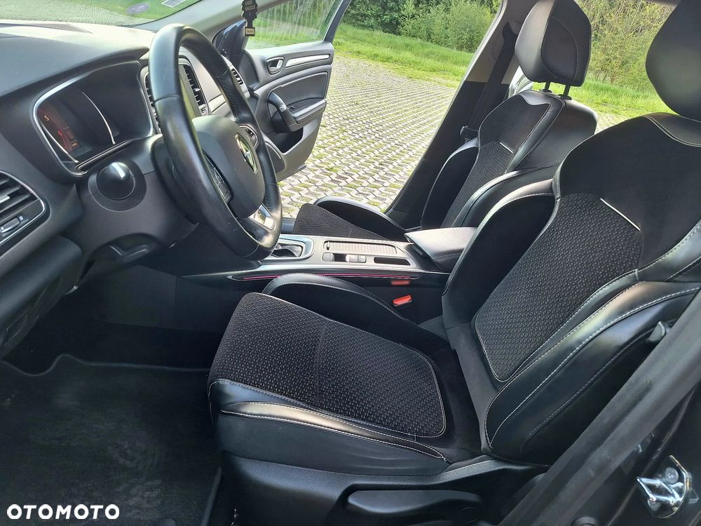 Renault Megane ENERGY TCe 130 EDC GT LINE - 15