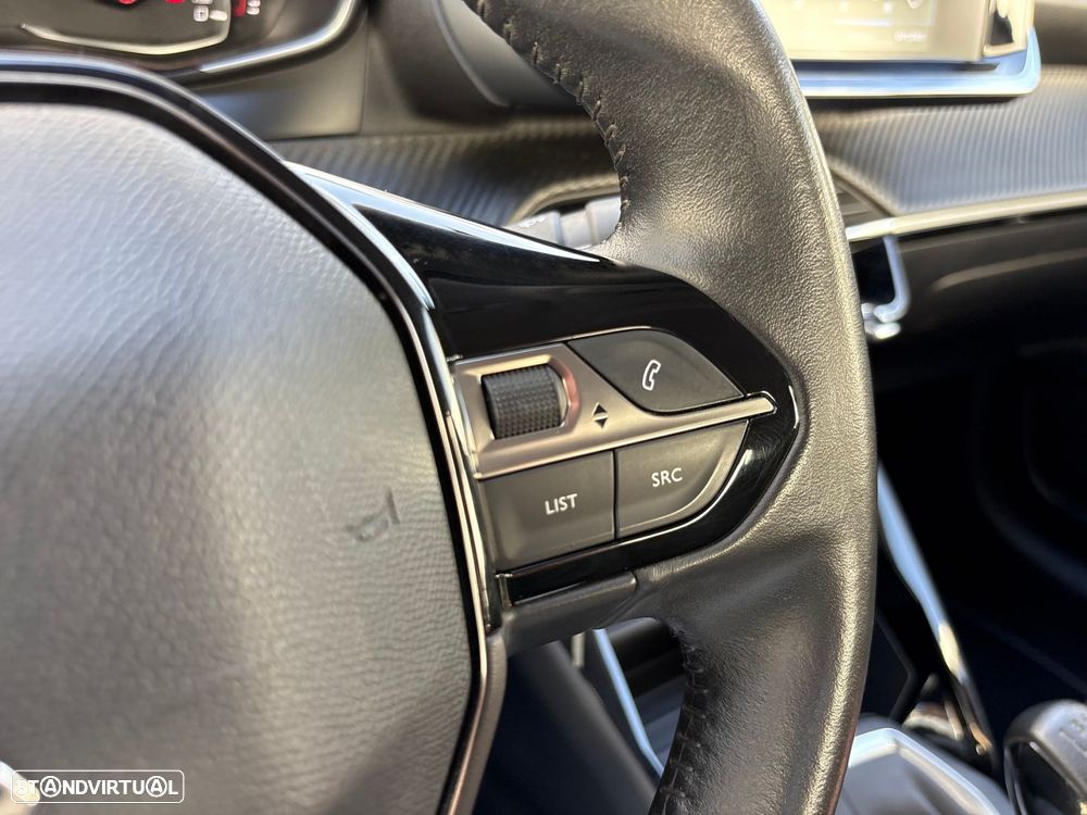 Peugeot 208 1.2 PureTech SE Style - 11