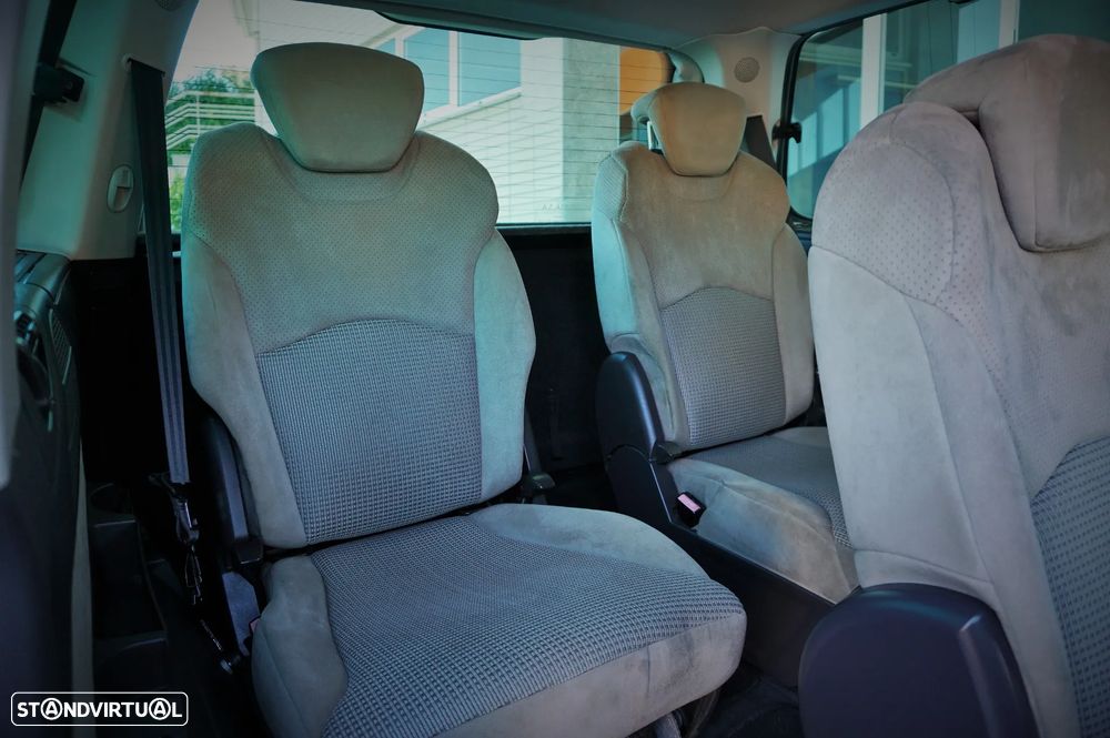 Peugeot 807 2.0 HDi Navteq - 20
