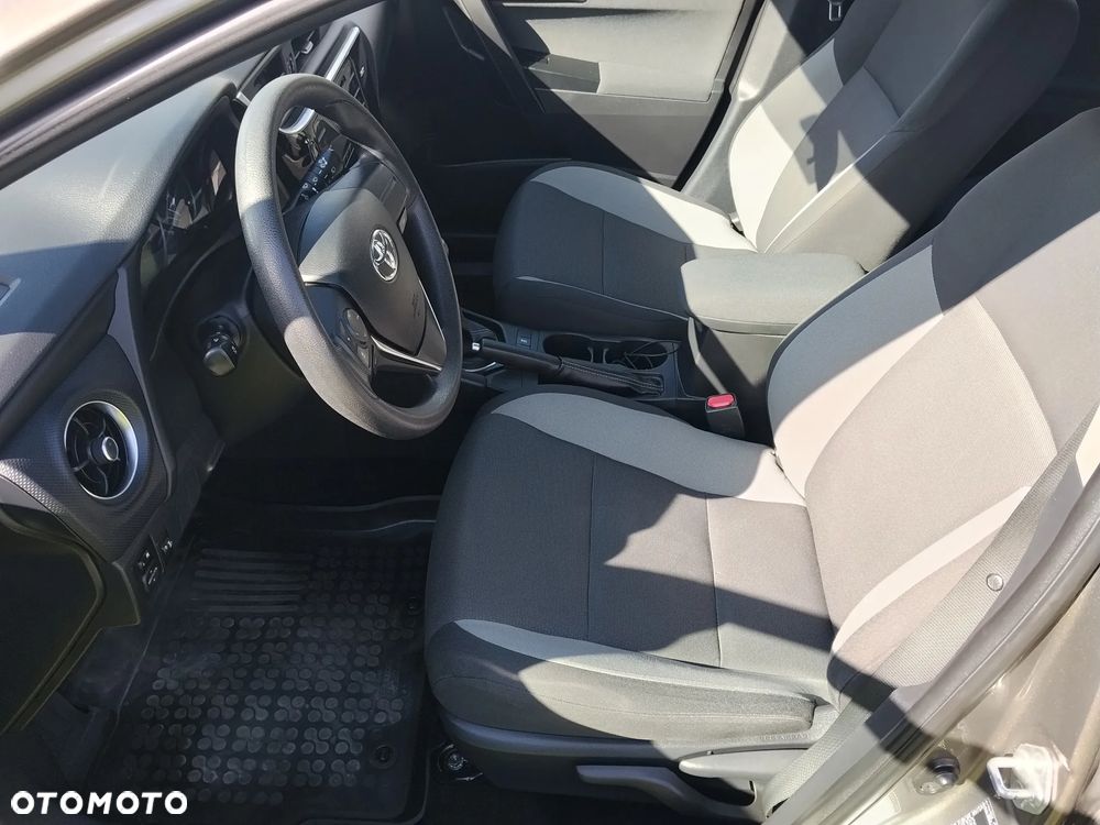 Toyota Auris 1.33 VVT-i Active - 7
