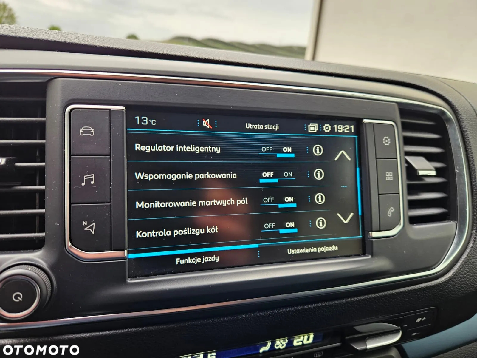 Peugeot Traveller 2.0 BlueHDi Compact Allure - 26