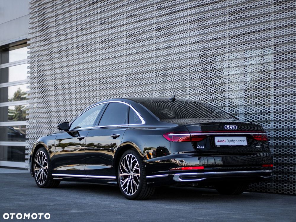 Audi A8 - 4